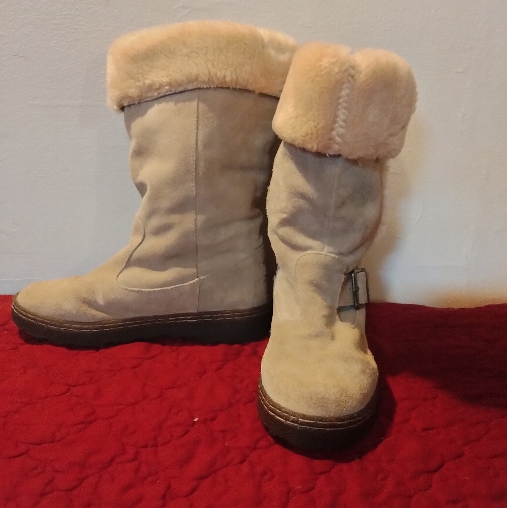 Bearpaw boots